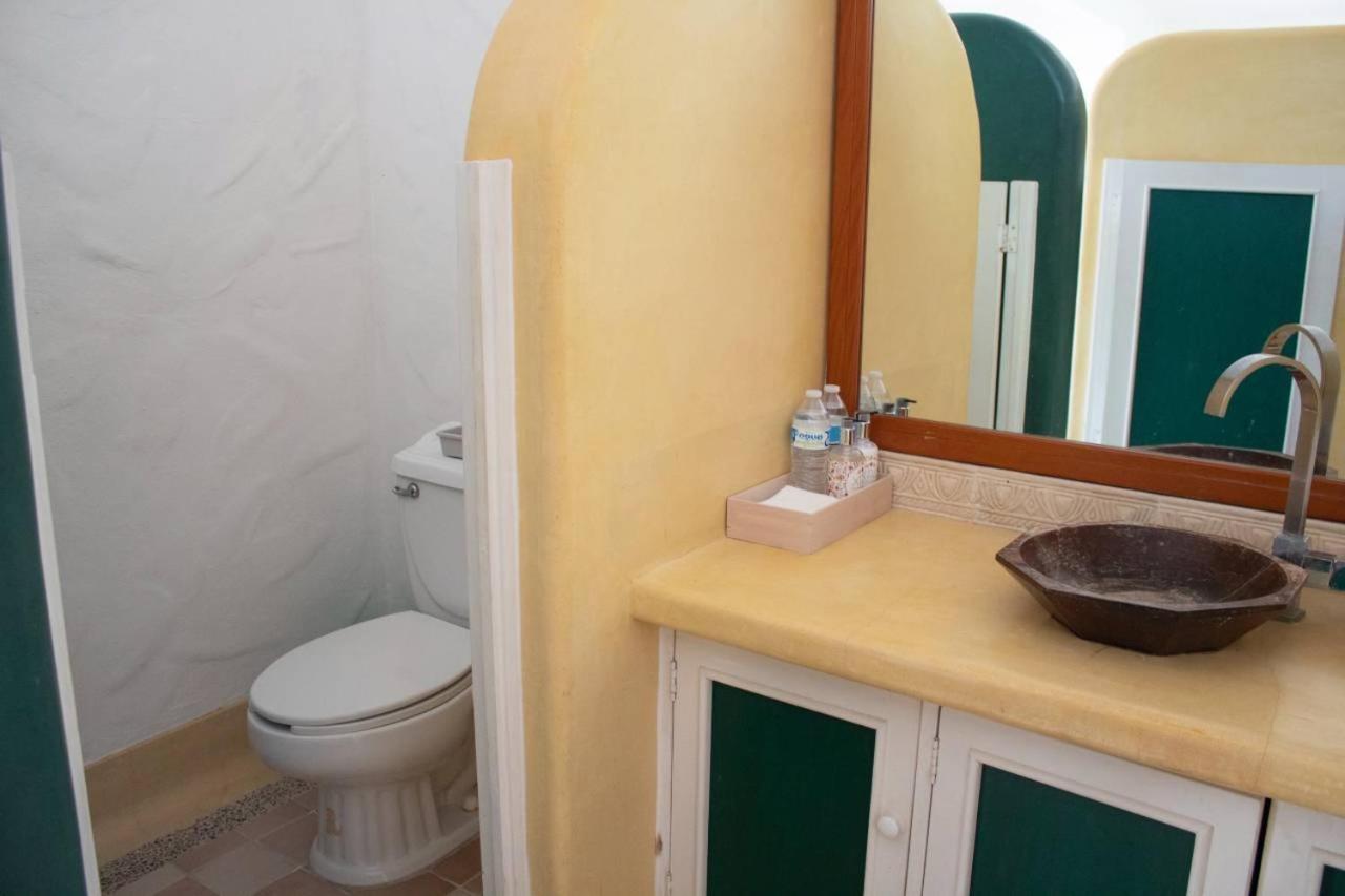 トロンコネス Casa Faro Bed & Breakfast エクステリア 写真