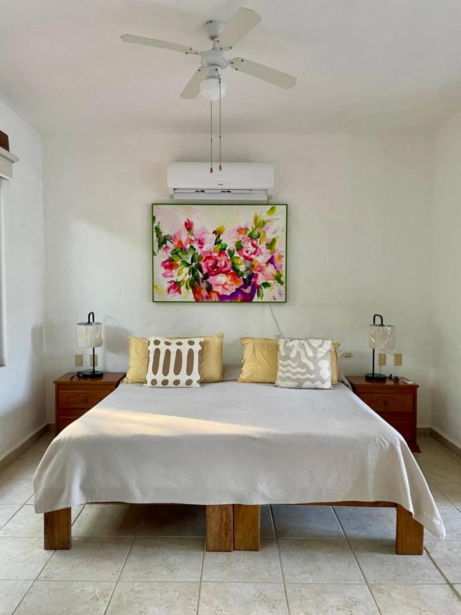 トロンコネス Casa Faro Bed & Breakfast エクステリア 写真