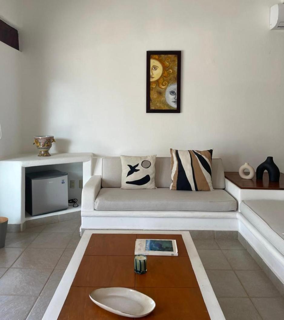 トロンコネス Casa Faro Bed & Breakfast エクステリア 写真