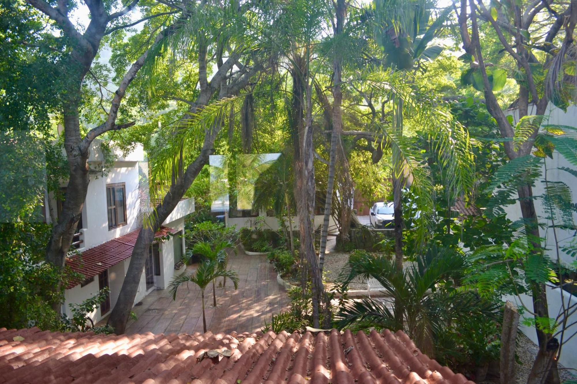 トロンコネス Casa Faro Bed & Breakfast エクステリア 写真