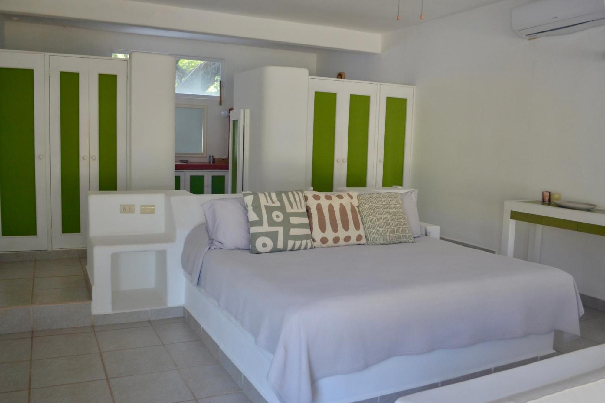トロンコネス Casa Faro Bed & Breakfast エクステリア 写真